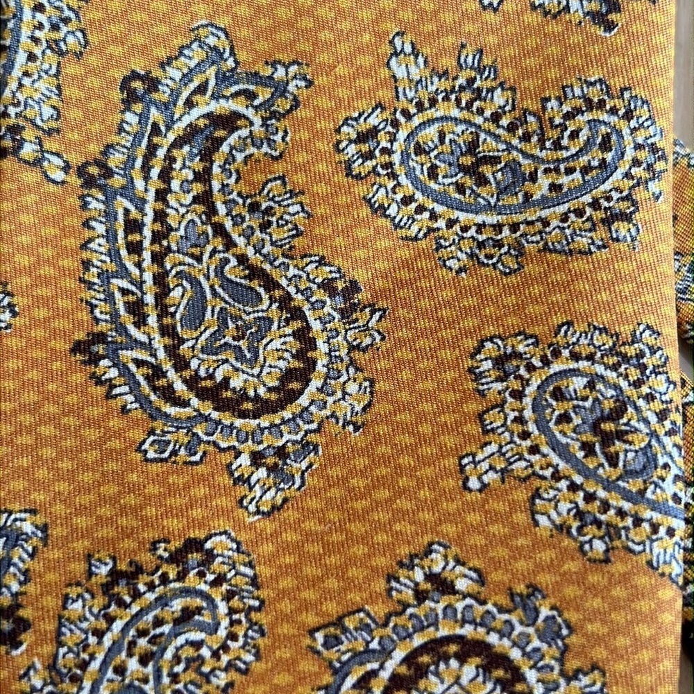 Isaia Napoli Italian 7 fold silk necktie new with tags gorgeous paisley print - Picture 2 of 6